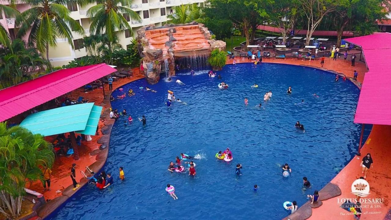 Lotus Desaru Beach Resort, 2 Bdrms, W/Splash Park Bandar Penawar المظهر الخارجي الصورة